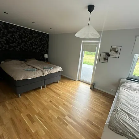 Private Near And Lottemaa Vikendica *