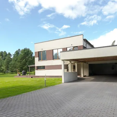 Private Near And Lottemaa