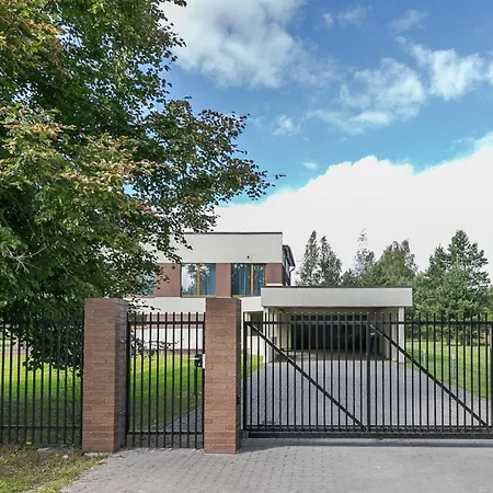 Private Near And Lottemaa Vikendica Parnu